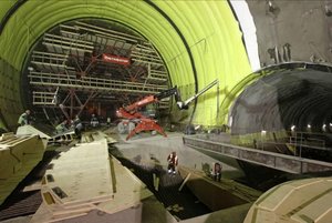The Blanka Complex of Tunnels – installation of waterproofing in the ventilation plant cavern and the final lining of the right-hand tunnel tube